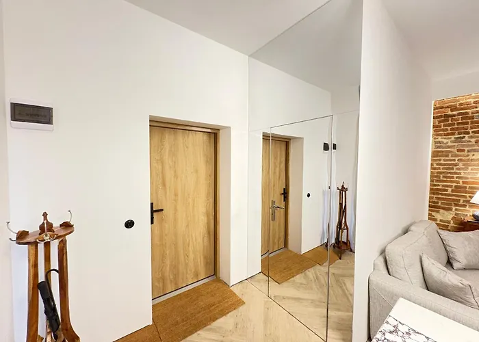 Center Premium وودج